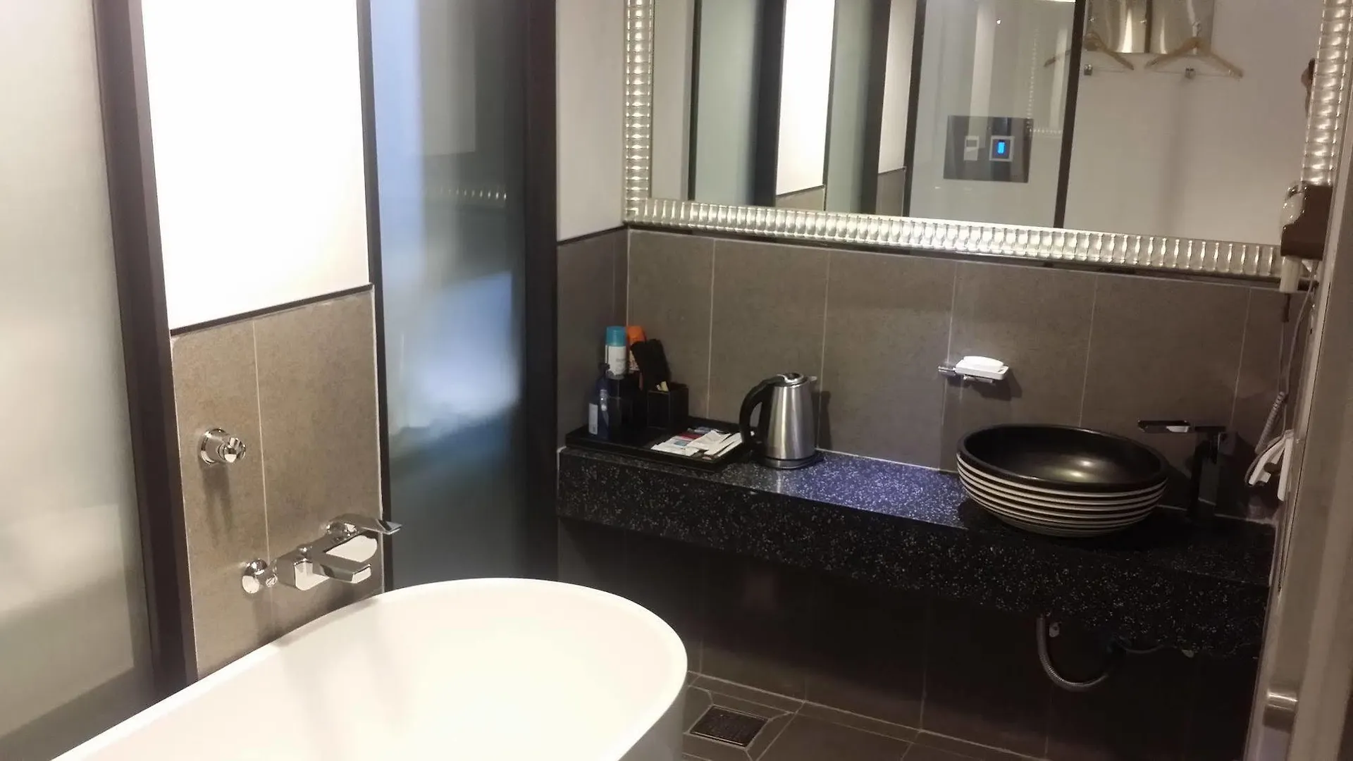 Hotel Peacock Motel Incheon