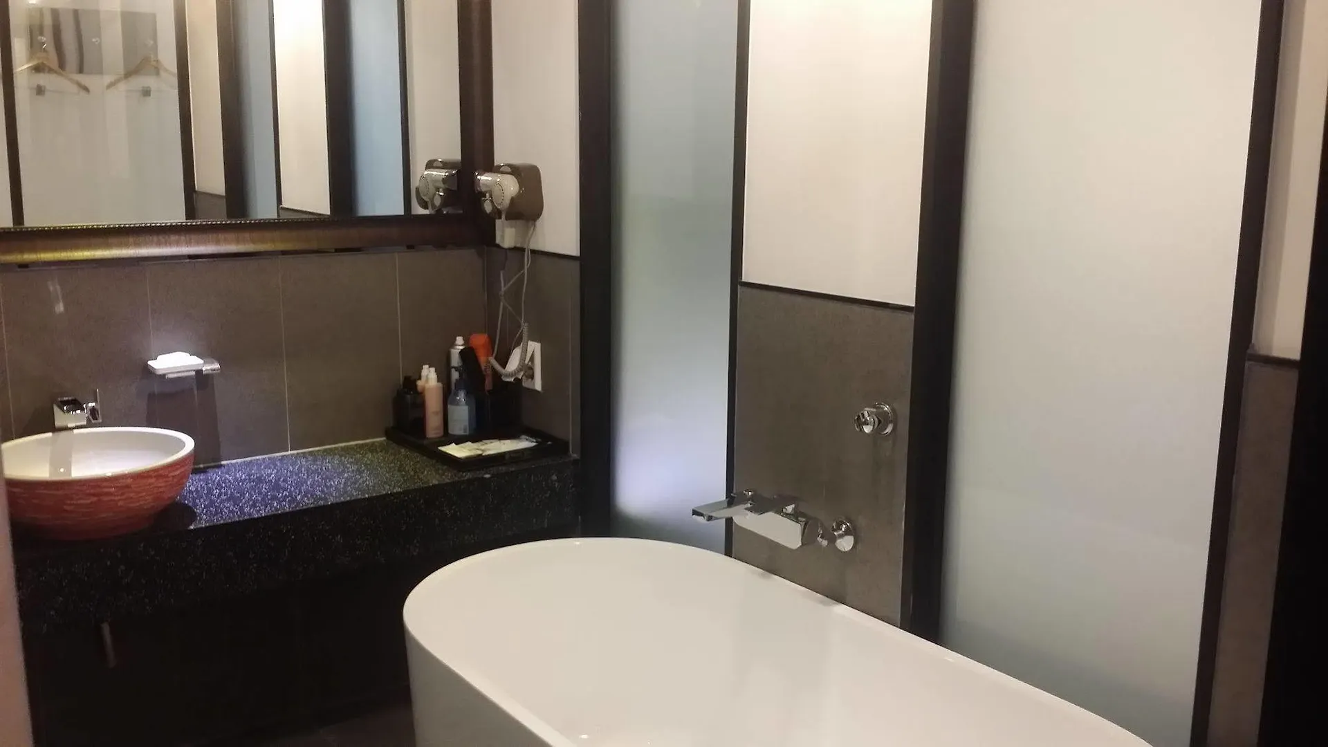 ** Hotel Peacock Motel Incheon South Korea